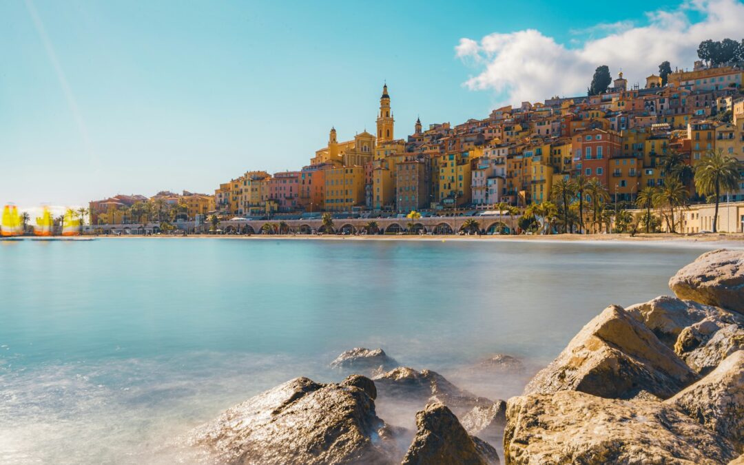 Guide pour la retraite du travailleur frontalier à Menton en Italie