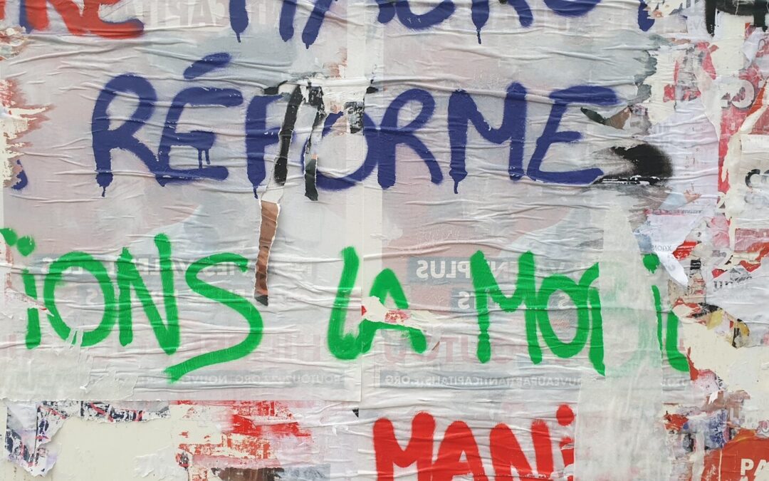 Suspension de la réforme des retraites 2026 et analyse des nouvelles règles de départ